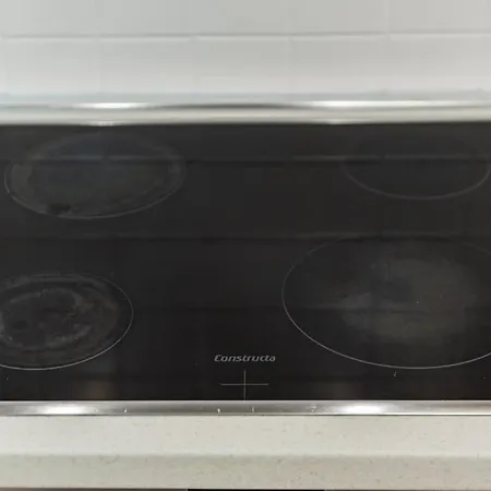 Sophie Downtown By Pikhost