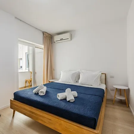 Sophie Downtown By Pikhost Apartment *