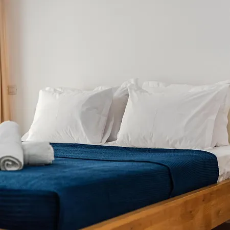 Lägenhet Sophie Downtown By Pikhost *