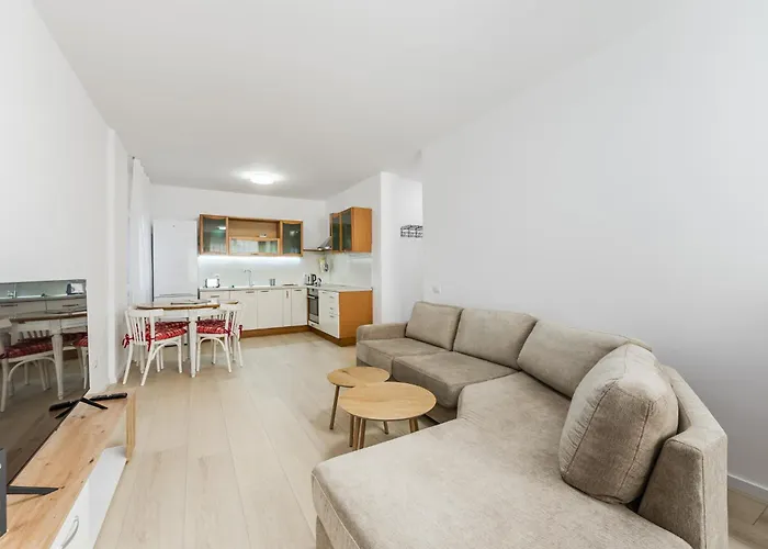 Lägenhet Sophie Downtown By Pikhost *