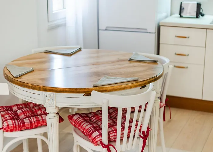 Sophie Downtown By Pikhost Tirana