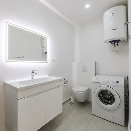 Apartmán Sophie Downtown By Pikhost Tirana